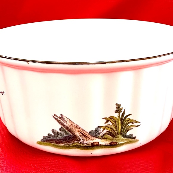 Villeroy & Boch White Bowl with Bird Motif - Picture 4 of 6